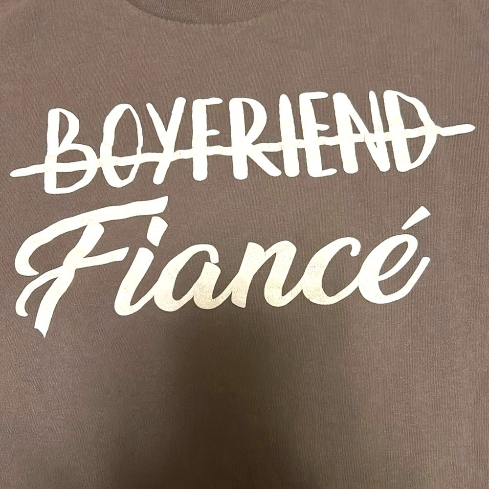 🛑UNAVAILABLE 🛑Gildan Fiancé Tee - Picture 2 of 6